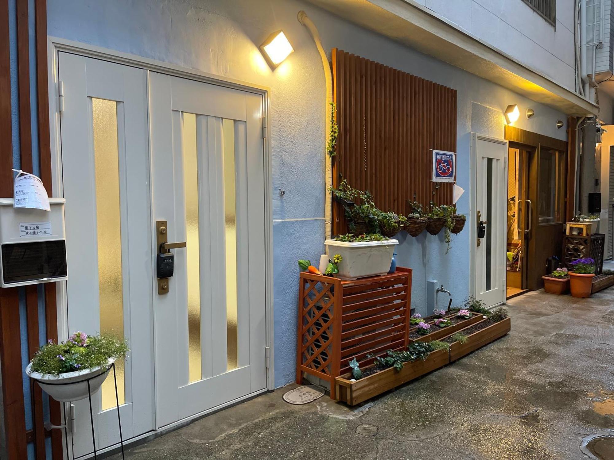 距离namba Shinsaibashi麗子民宿 Osaka Esterno foto