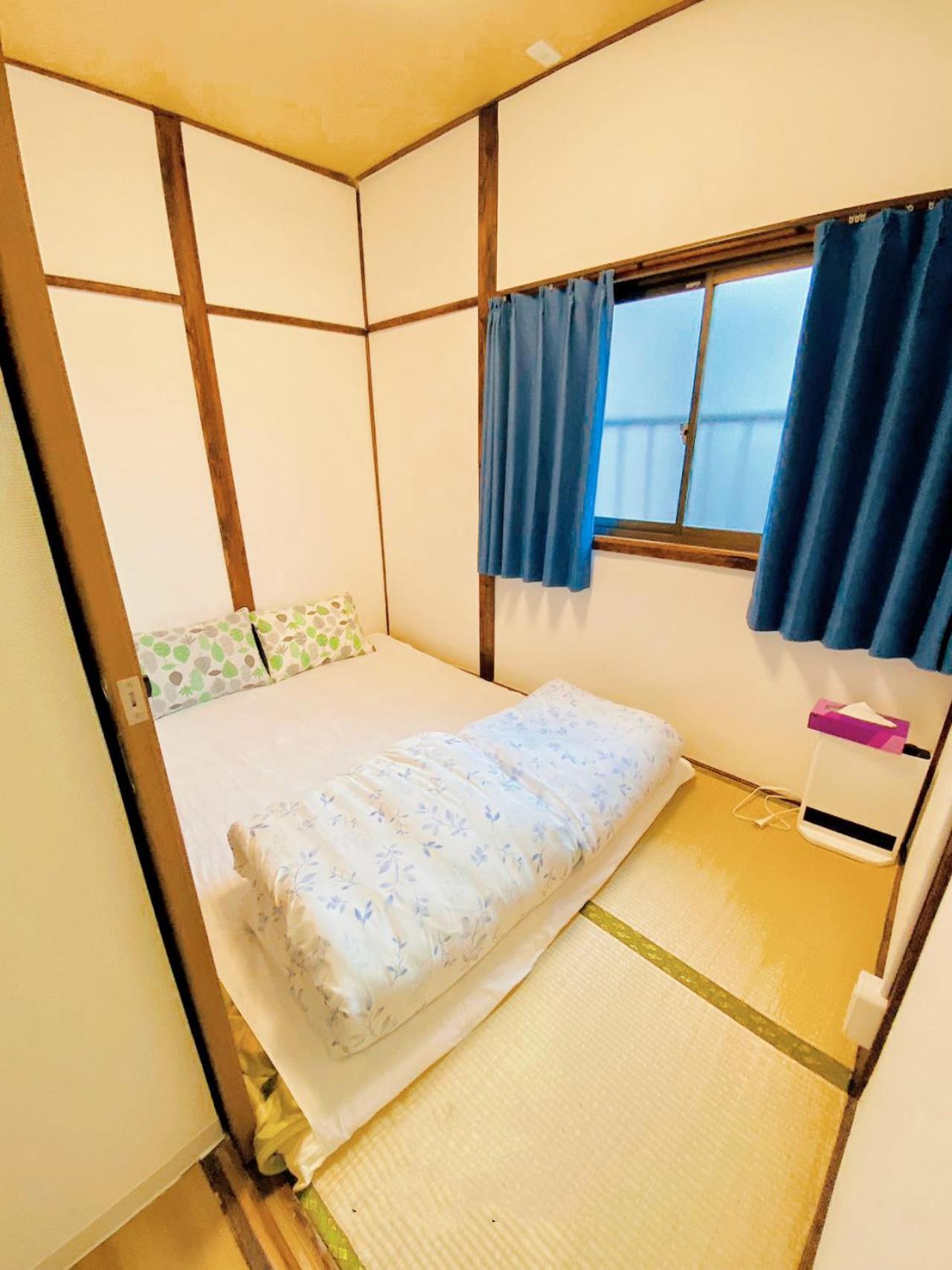 距离namba Shinsaibashi麗子民宿 Osaka Esterno foto
