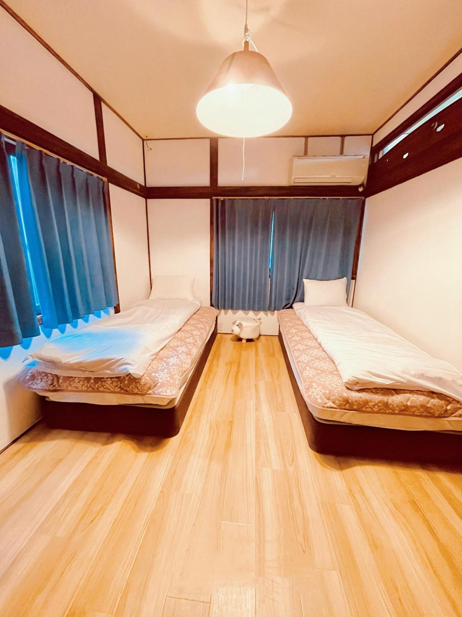 距离namba Shinsaibashi麗子民宿 Osaka Esterno foto